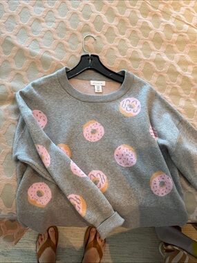if it were me Gray Crewneck Sweater with Pink and Yellow Donut Motif